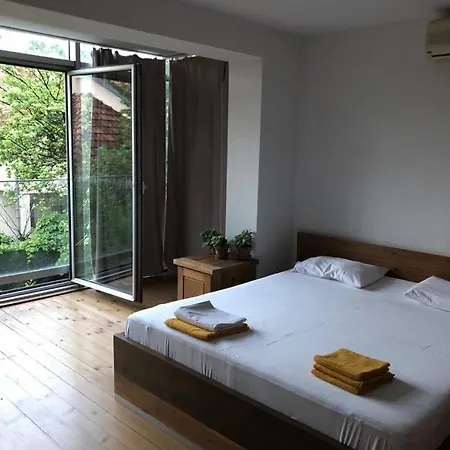 Apartment Vracar 150 M2 Five Bed For 8